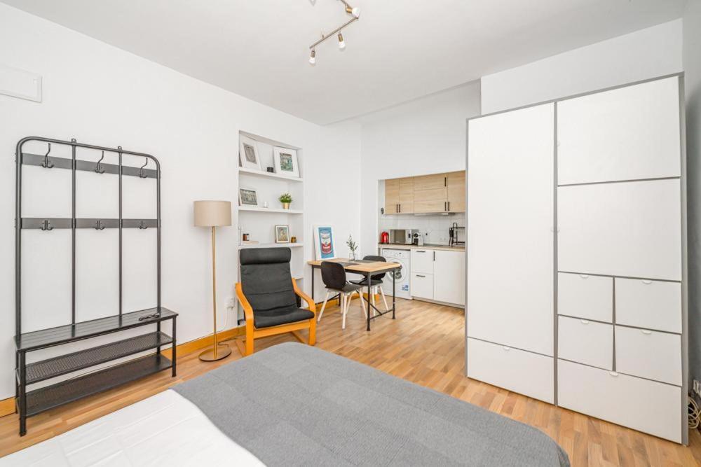 Alojamiento Cerca Del Wizink Y Las Ventas Apartamento *