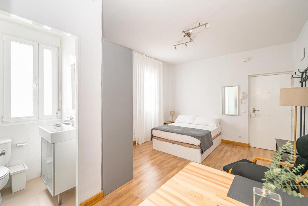Alojamiento Cerca Del Wizink Y Las Ventas Apartamento *
